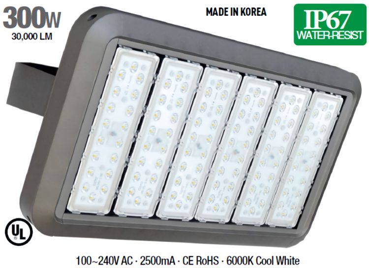 Upgrade your outdoor lighting with LEDVON OPC-FUL-PGS300LD floodlight LED floodlight. UL listed, 300W, 6000K Cool white, 30000 lumens output, energy efficient and long-lasting. Perfect for security, building, and sports field lighting.