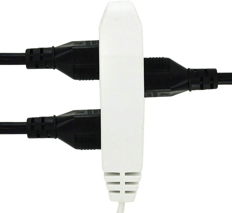 Organize your office or home with Uninex EC1606AUL extension cord. Space-saving flat angle plug, 3 outlets, and hanging hook reduce clutter. UL listed for safety 3 Plug Usages
