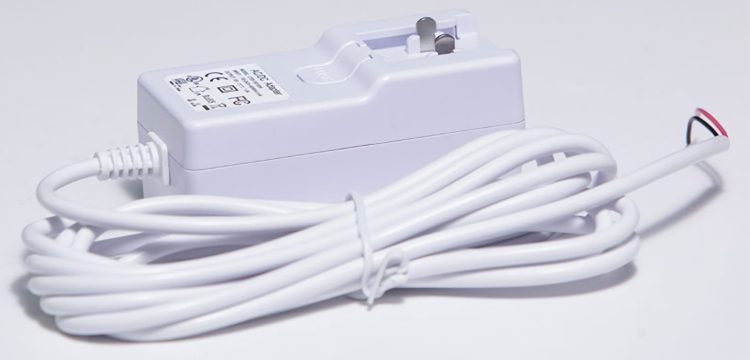 DoorBird ower Supply Unit With Four Country Specific Adaptors (EU US UK AU) 100 240 VAC To 15VDC @ 1 AMP Main Adaptor