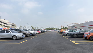 Parking Lot Thumb - Solution Deatails - Car Dealership - Solutions - Collsam