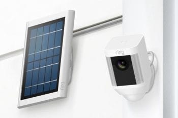 DB-RING-SOLAR-S Ring® Door Bell is a convenient and easy-to-install device that allows you to enjoy the convenience of a doorbell while avoiding the hassle of manually recharging the battery