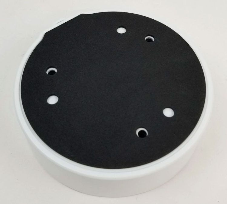 Protect your IP security cameras with the Uniview TR-JB03-H-IN weatherproof camera junction box. Ideal for indoor and outdoor installations, it features heavy-duty aluminum alloy construction and a ¾” NPS threaded side outlet for conduit connections. Compatible with various UNV models, this professional-grade mounting plate ensures secure and concealed housing for your surveillance setup. Order now for a professional finish and watertight seal.